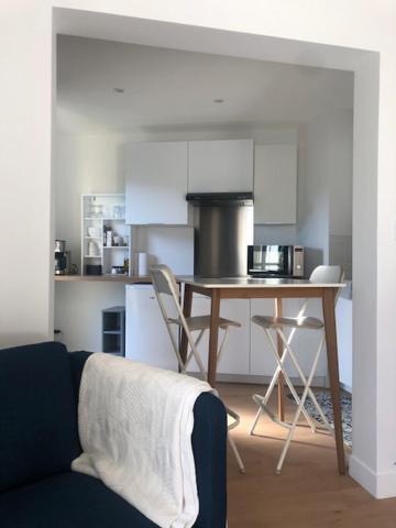 Rond Point Studio Cosy Et Central Avec Balcon Saint-Etienne  Bagian luar foto