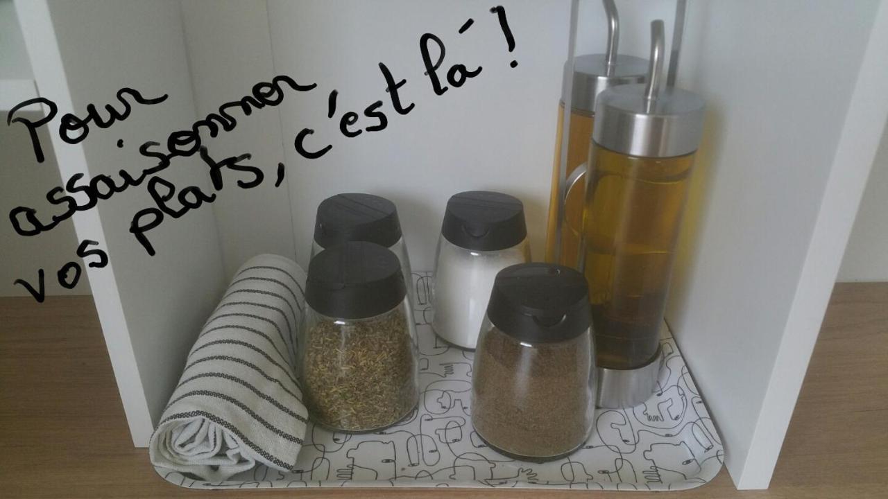 Rond Point Studio Cosy Et Central Avec Balcon Saint-Etienne  Bagian luar foto