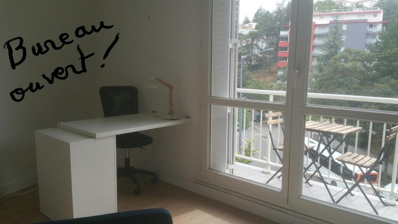 Rond Point Studio Cosy Et Central Avec Balcon Saint-Etienne  Bagian luar foto